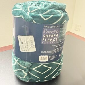 Life Comfort Reversible Sherpa Blanket Size Queen Green (92 in x 98 in)